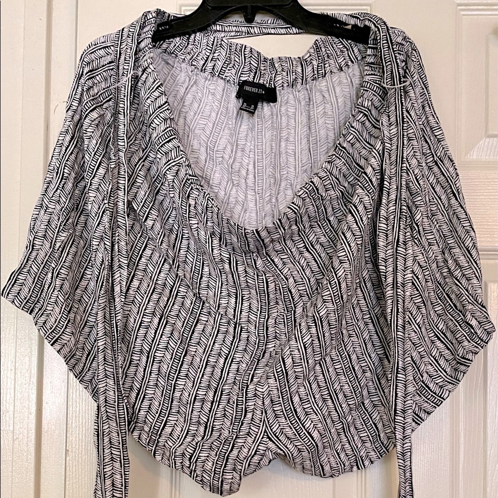 Forever 21 black and white print-mid rise shorts